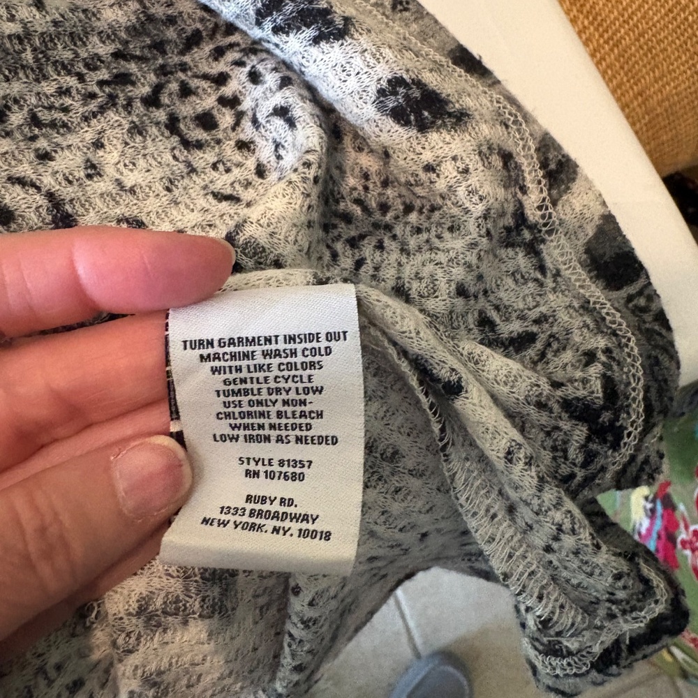 Ruby Rd. Lightweight top - image 4